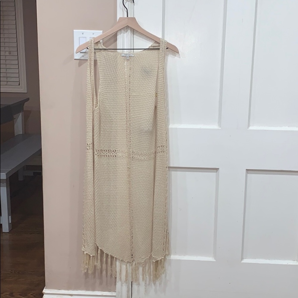 I’m selling a nice vest from Cozy casual!